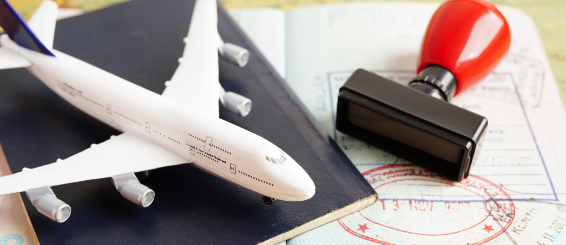Compare and Contrast: The Difference Between a Visa and a Passport